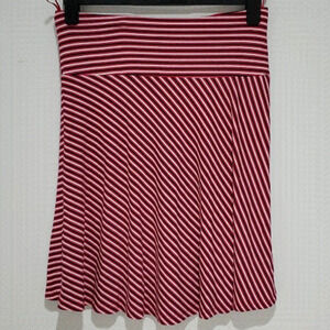 H&M red black white 30" Waist skirt